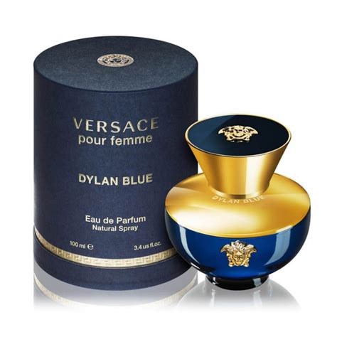 dylan blue versace pour femme.